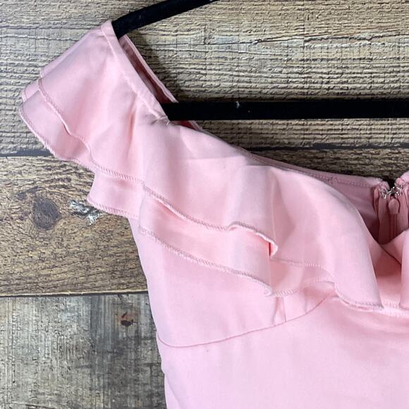 Superdown Jada Ruffle Shorts Romper Off The Shoulder Blush Pink Size Small - Picture 3 of 10